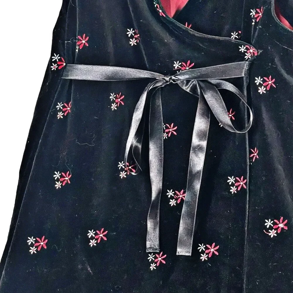Hanna Andersson Black Velvet Embroidered Floral Wrap Pink Lined Dress Sz 5/110EU